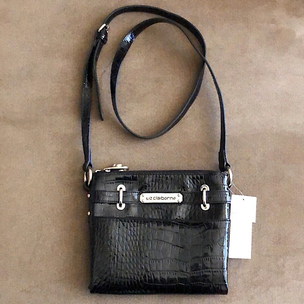 🆕 Liz Claiborne ‘Snap To It’ Crossbody